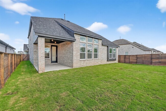 Building Photo - 3222 Kindred Wy