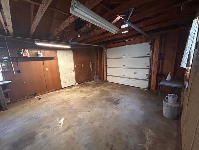 Building Photo - Charming 2 Bedroom Home in Hanahan's Highland Park neighborhood!