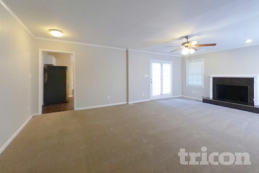 Building Photo - 952 Celtic Cir