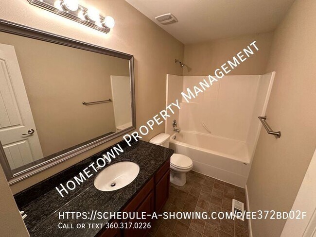 Building Photo - Custom 5 Bedroom Home in Freestone Station...