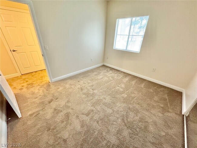 Building Photo - 5250 S Rainbow Blvd