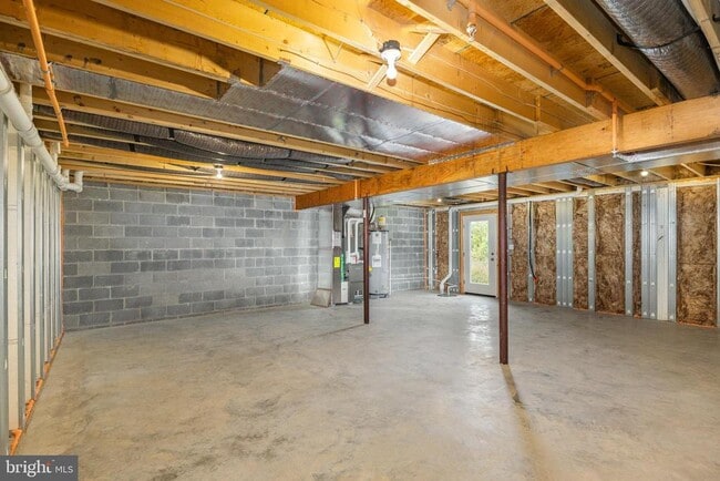 Building Photo - 7880 Briarwood Dr