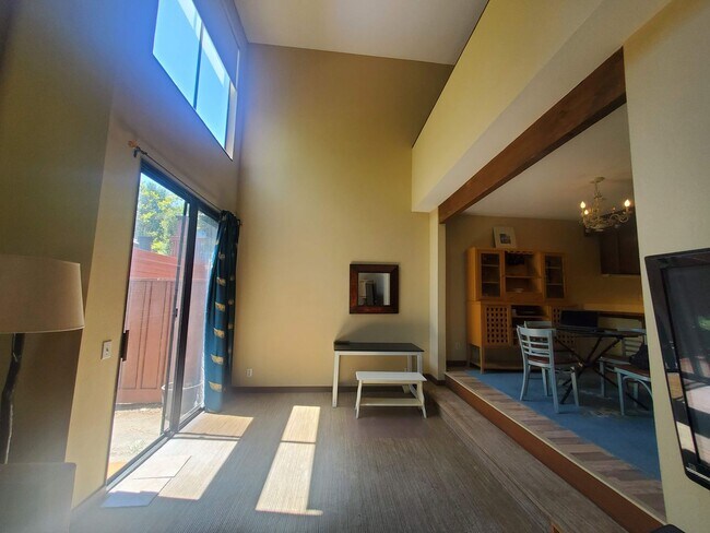 Building Photo - 1717 Novato Blvd