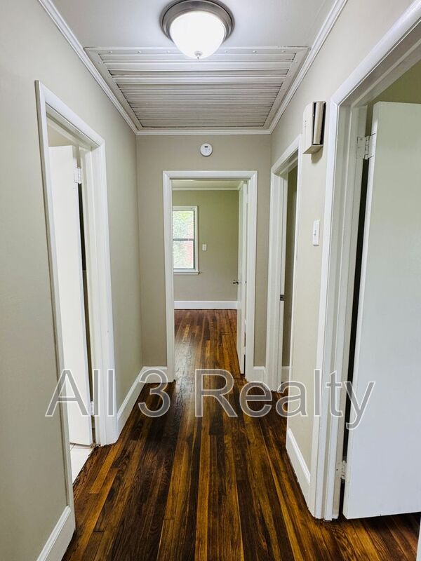 Building Photo - 957 Parkwood Ct