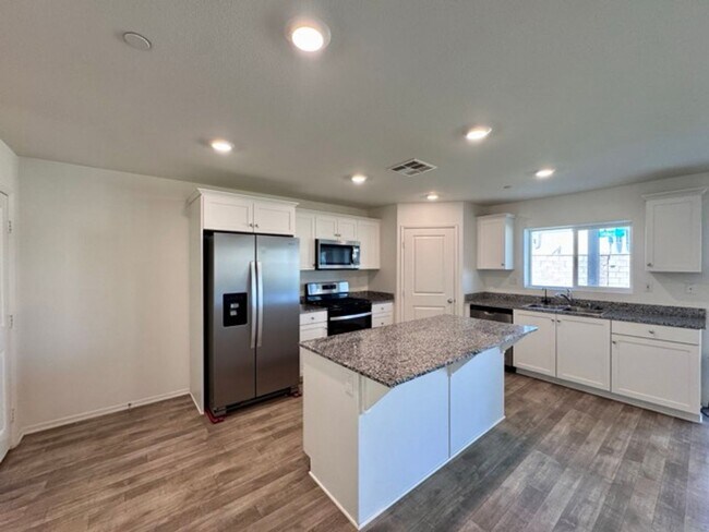 Building Photo - Newly built 4 bedroom Winchester home for ...