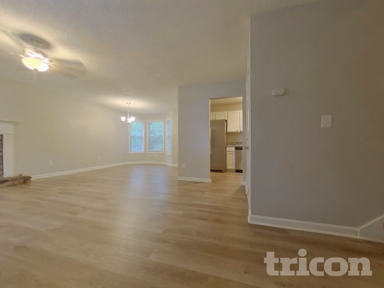 Building Photo - 104 Ivy Trace Ln