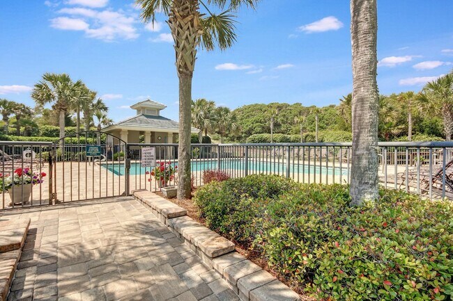 Building Photo - Amelia Island Ocean Front Condo