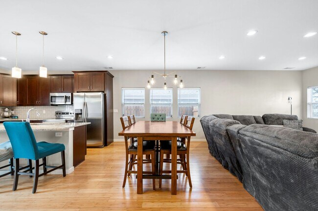 Building Photo - 3BD, 2.5BA Half-Duplex for Lease in Commerce City with 2-Car Garage