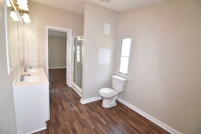 Building Photo - Spacious 3-Bed, 2-Bath Manufactured Home o...