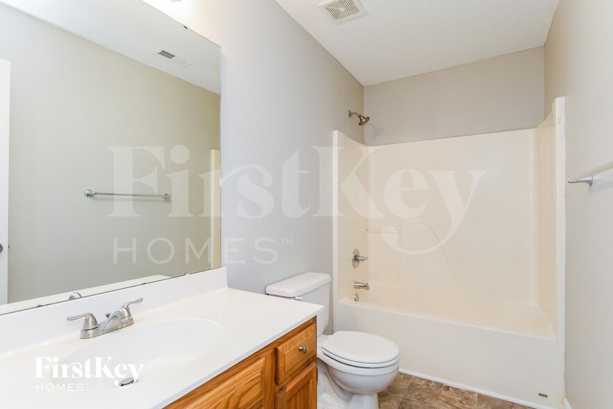 Building Photo - 12336 Autumn Blaze Dr