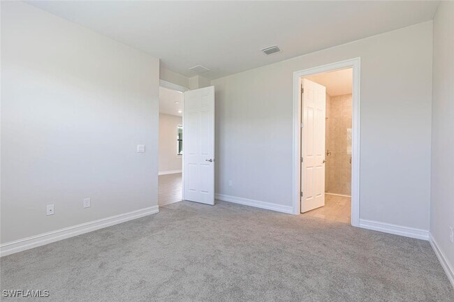 Building Photo - 1050 Enbrook Lp