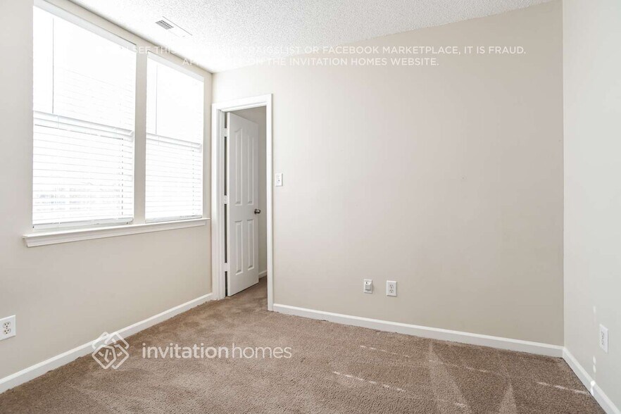 Building Photo - 2003 Salmon River Dr