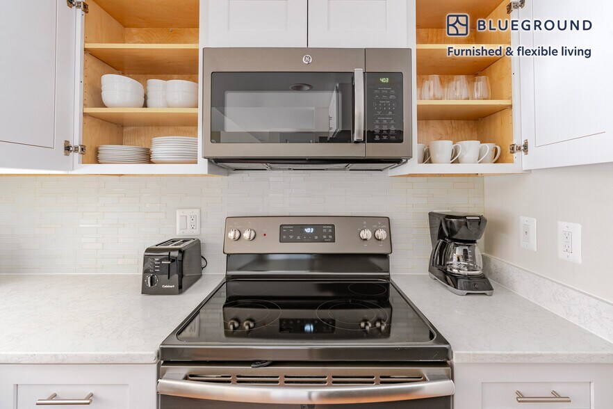 Building Photo - 2500 Clarendon Blvd