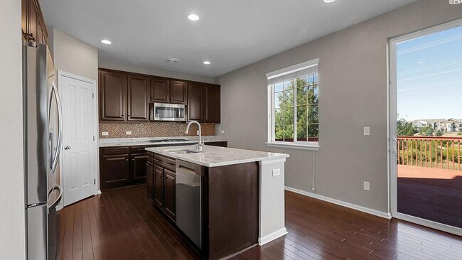 Building Photo - 6011 S Irvington Ct
