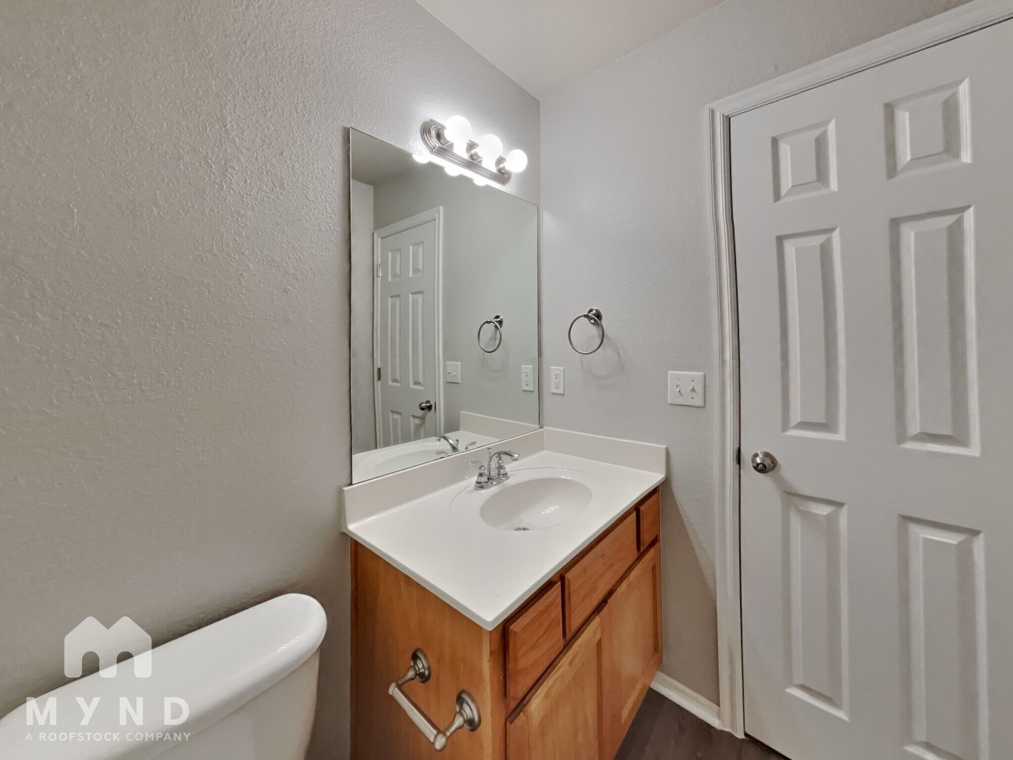 Building Photo - 3514 E Fairmont St