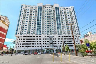 Building Photo - 150 S Las Vegas Blvd