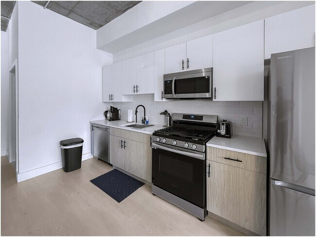 Building Photo - 1247 N 2nd St