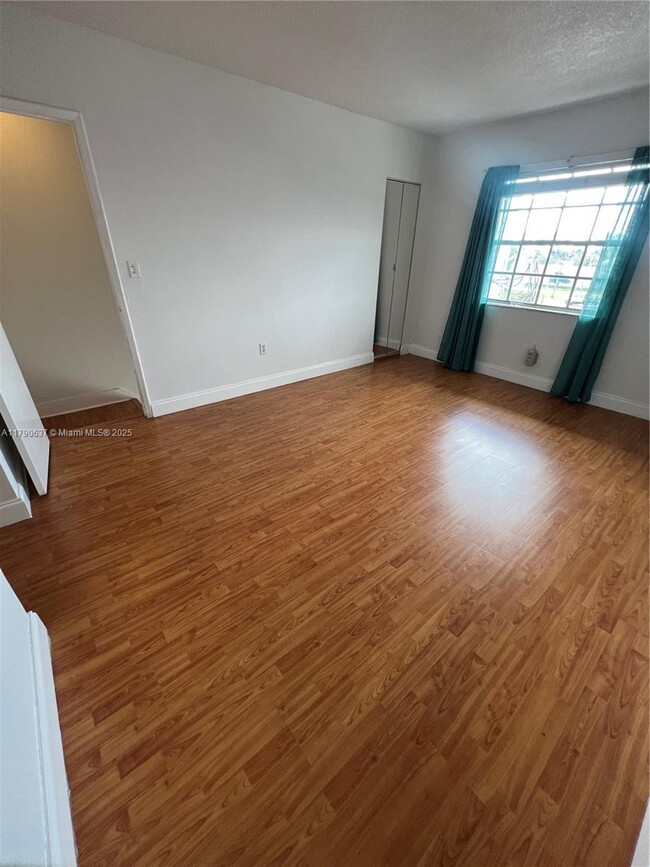 Building Photo - 5731 NW 37th St