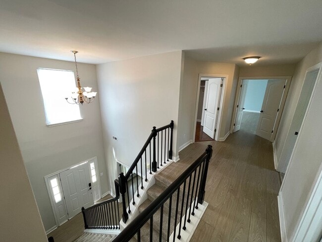 Building Photo - Remarkable East Jefferson Home For Rent