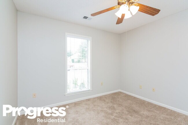 Building Photo - 3462 Clepsyda Dr