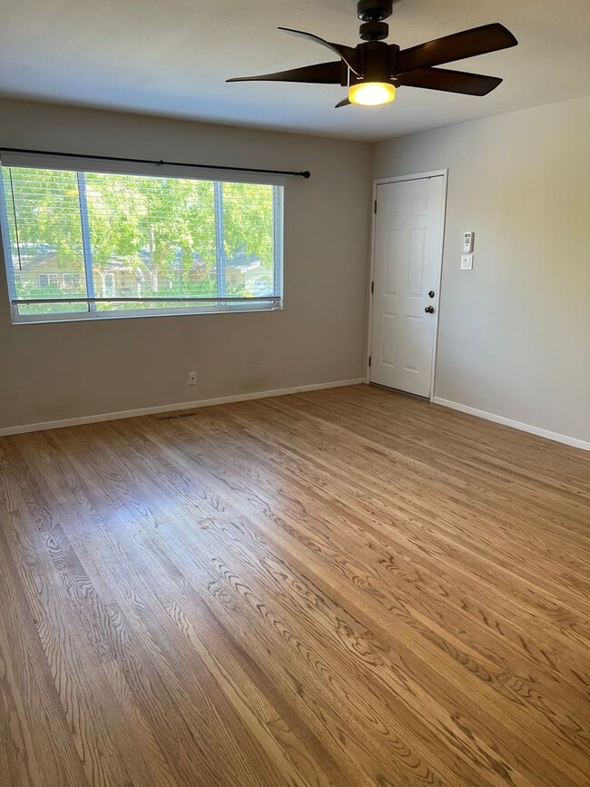 Building Photo - 1393 El Dorado Dr