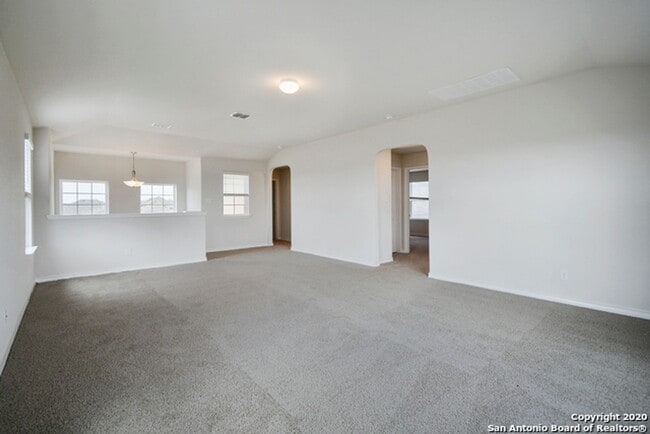 Building Photo - Gorgeous Home in the Gated Wortham Oaks Community Now Available! Realtor Commission: $600