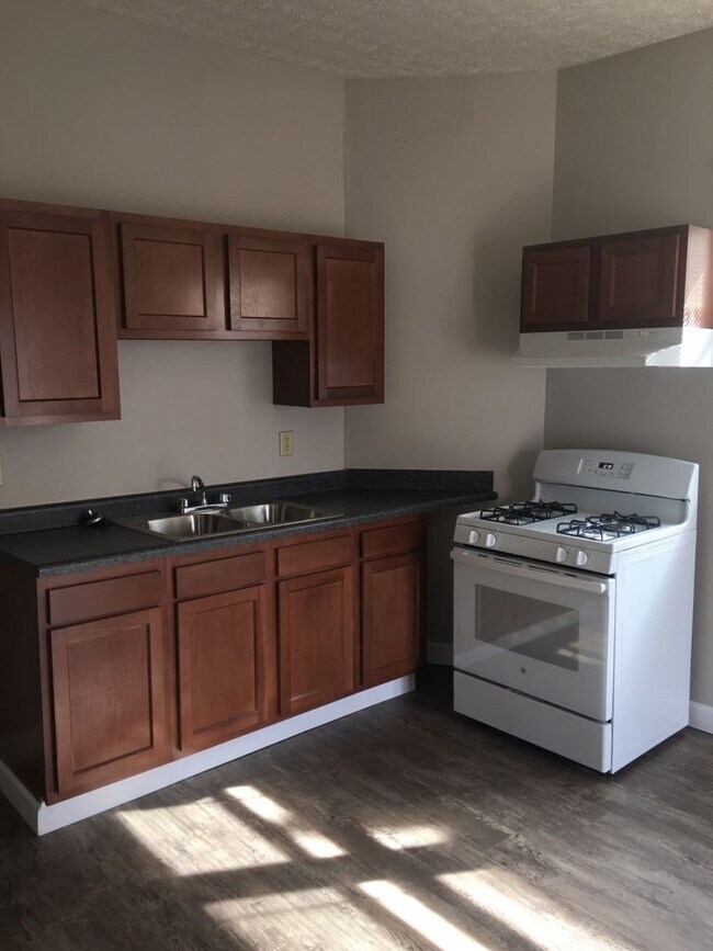 half double in Olde Towne East 301 S Ohio Ave Columbus OH 43205 Apartment Finder