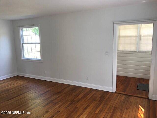 Building Photo - 1310 Menna St
