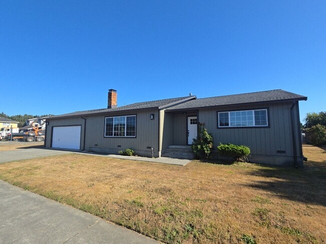 Primary Photo - 3BD/2BA newly remodeled Kenwood Dr. Fortun...