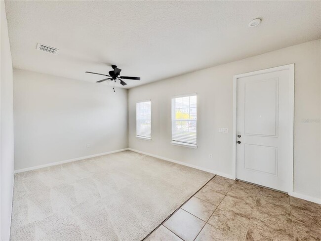 Building Photo - 2048 Airedale Wy