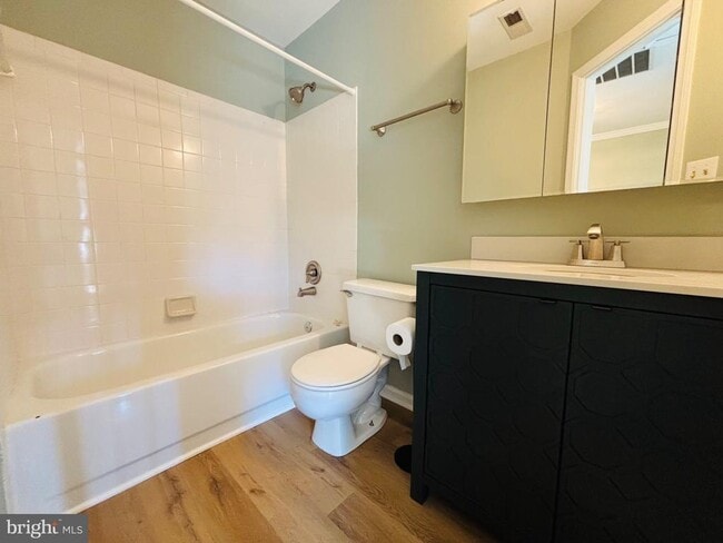 Building Photo - 109 Barrows Ct