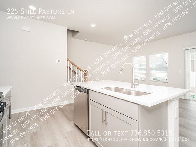 Building Photo - 225 Still Pasture Ln