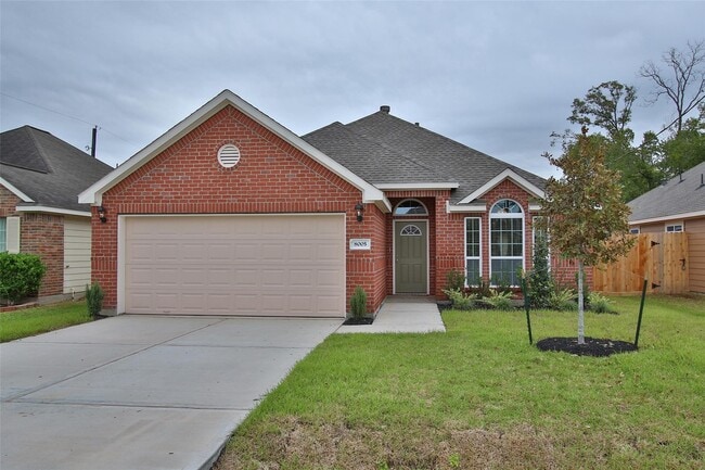 Primary Photo - 8005 Woodward St