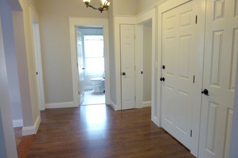 Building Photo - 242 Bedford Rd