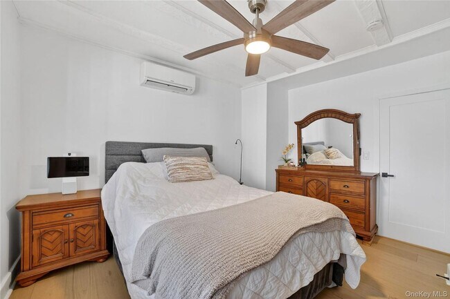 Building Photo - 1408 Henry Ave