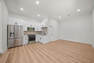 Building Photo - 2333 Ridge View Dr