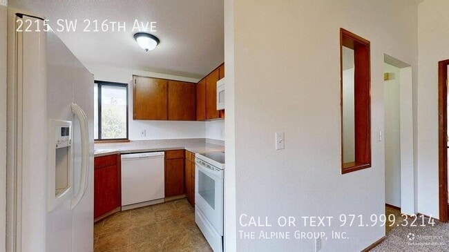 Building Photo - 2215 SW 216th Ave
