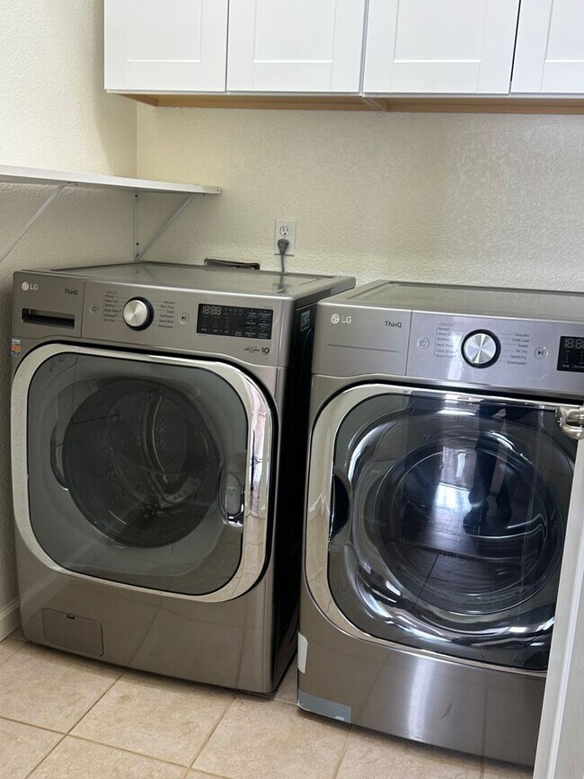 Building Photo - Curti Ranch bungalo