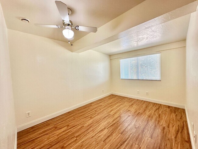 Building Photo - Beautiful Home, in Quiet Country Setting, Large, Private, Fenced Yard Space, with Landscaper Incl...