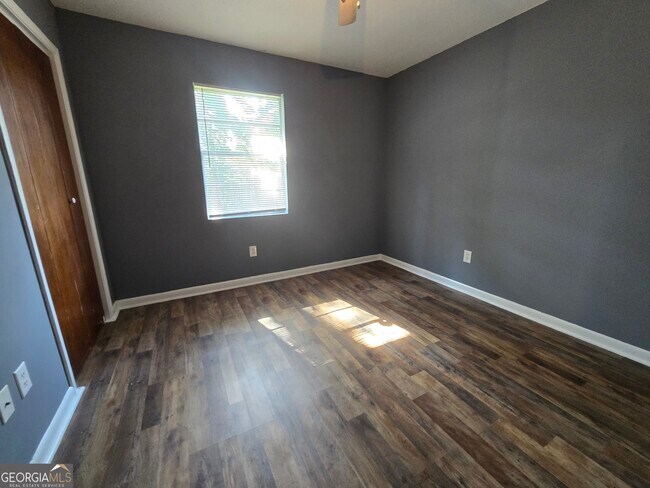 Building Photo - 408 S Orange Edwards Blvd