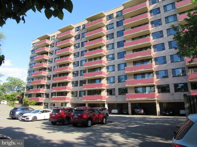 Building Photo - 4201 Cherry Hill Rd