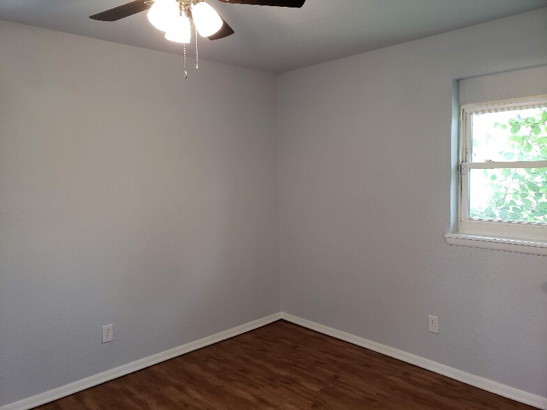 Building Photo - 4316 S Wofford Ave