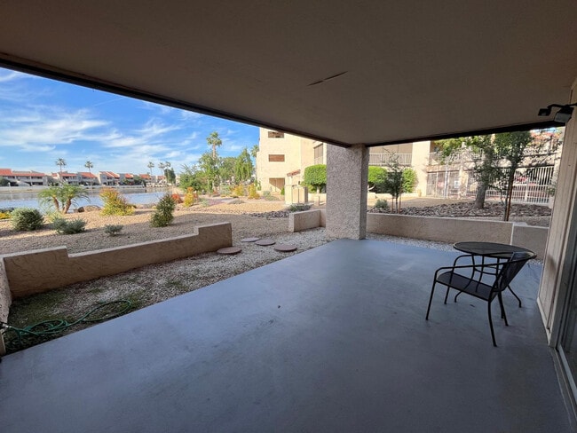 Building Photo - 11040 N 28th Dr