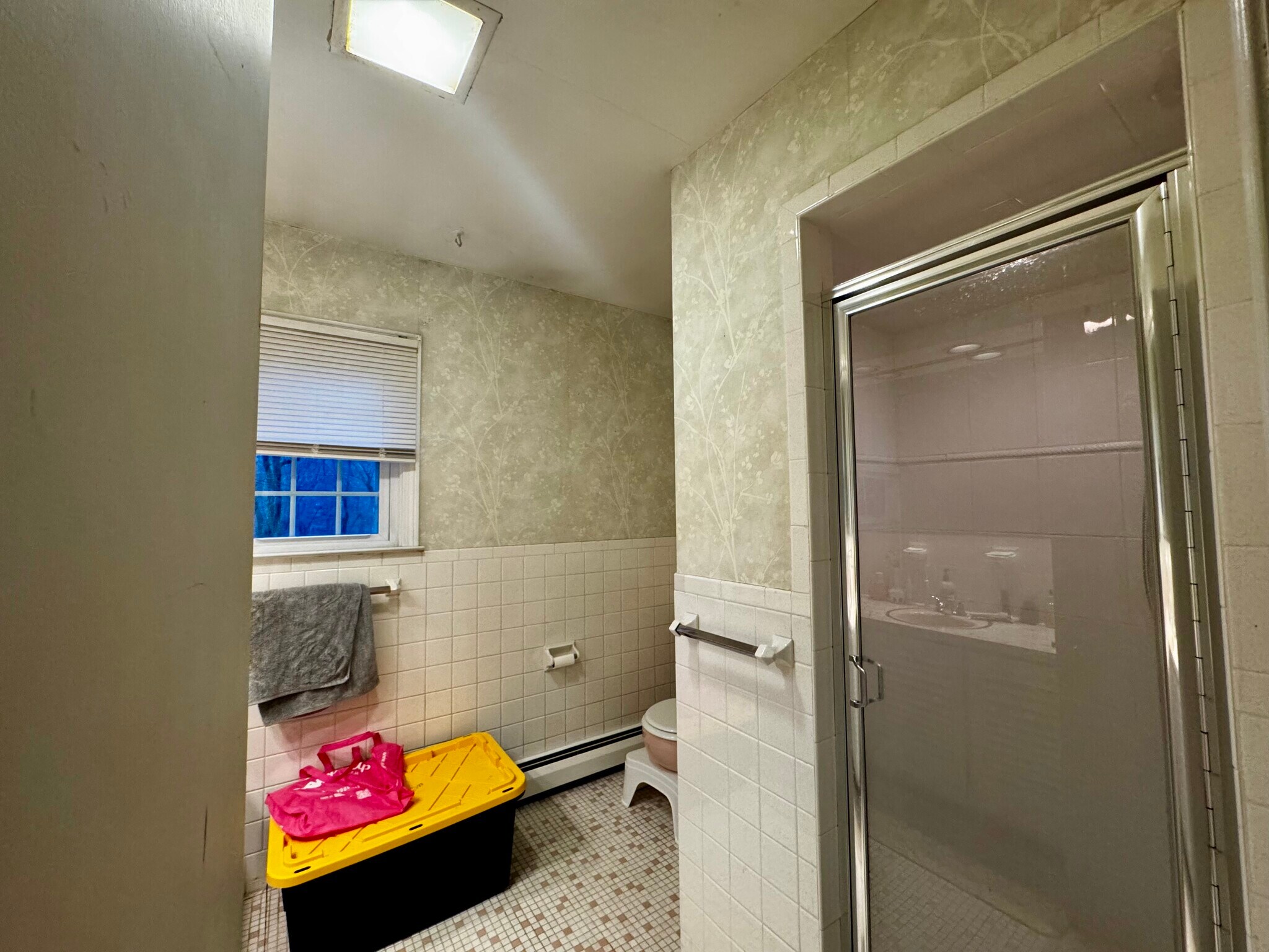 Building Photo - 6 Redcoat Ln