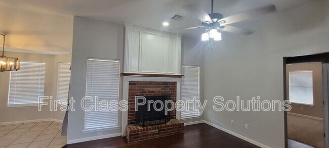 Building Photo - 2816 SE 95th St
