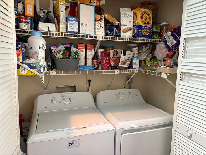 Building Photo - 746 N Jefferson Ave