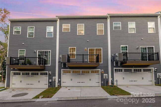 Building Photo - 306 New Gallant Dr