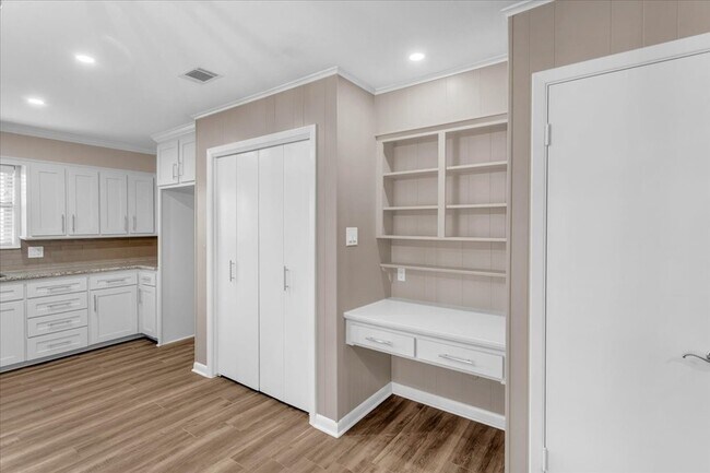 Building Photo - 509 Dean Dr