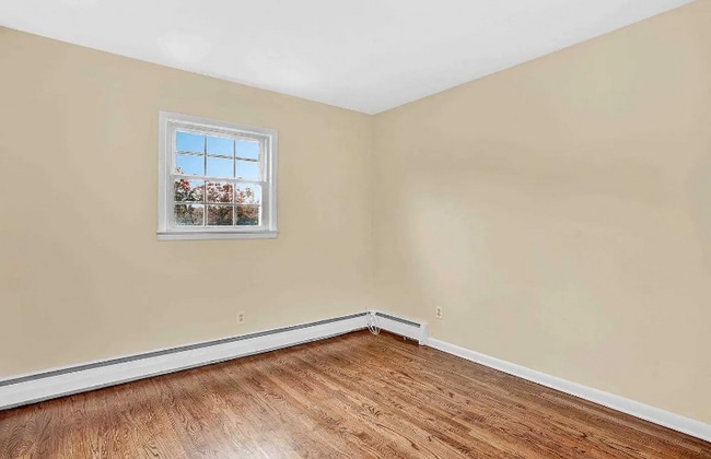 Building Photo - 150 Rothenburgh Rd