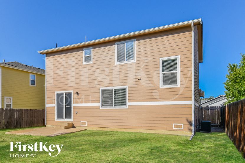 Building Photo - 8739 Langford Dr